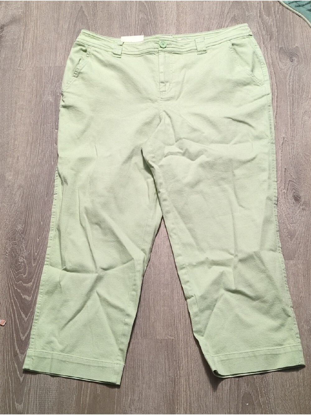 A New Day Light Green High Rise Straight Crop Pants/Jeans Size 16